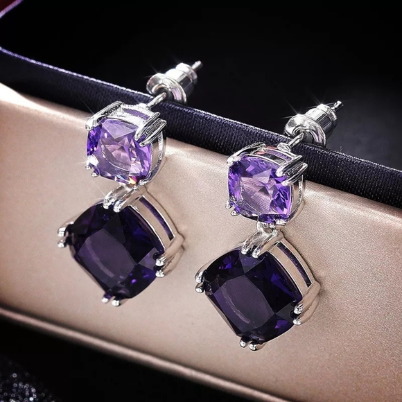Elegant Purple Crystal Dangle Earrings - Picture 2 of 4